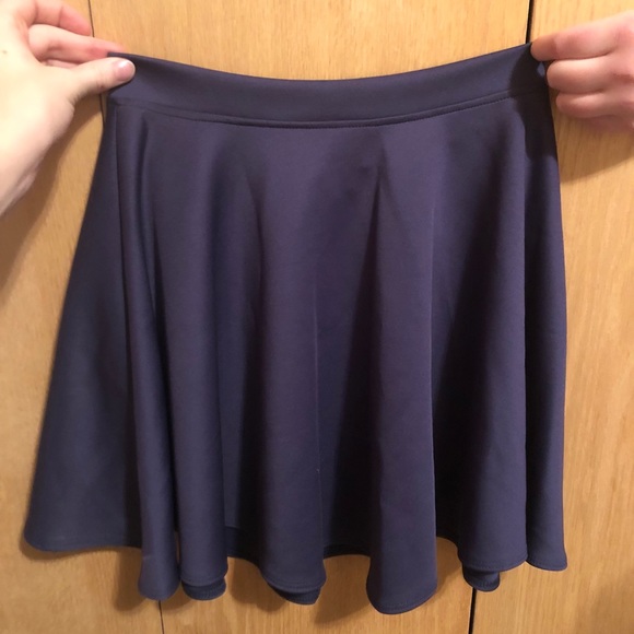 skirt - Picture 1 of 1